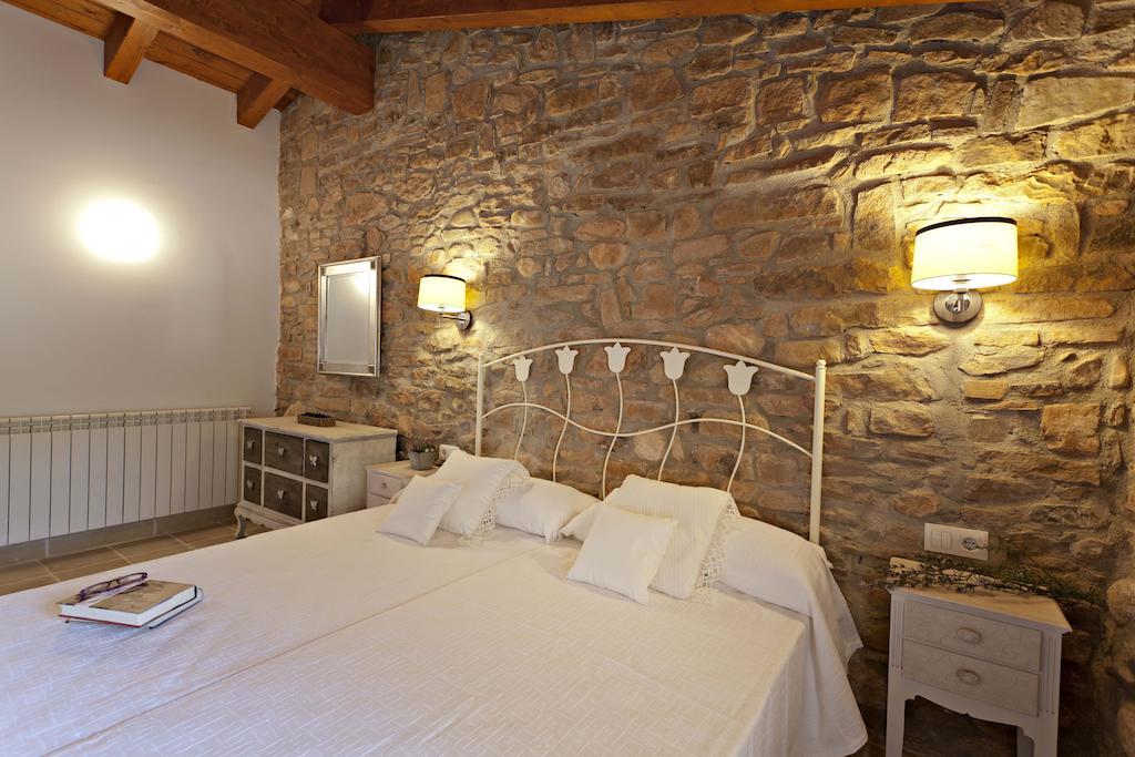 Masia Ca L'Anima Hotel La Baronia de Rialb Szoba fotó